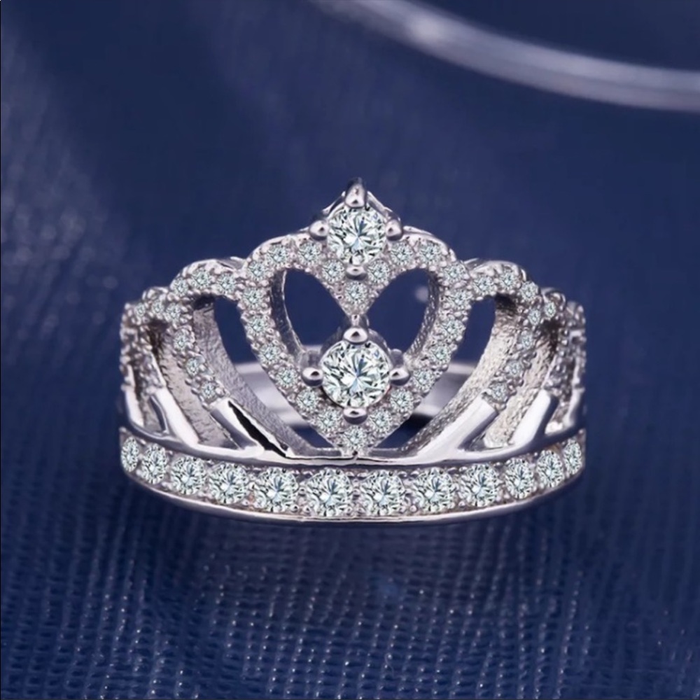 New 925 Silver Romantic Heart Crown Diamond Ring - Picture 6 of 6